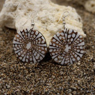 New Design Shell Earrings Originally Handmade in Bali
